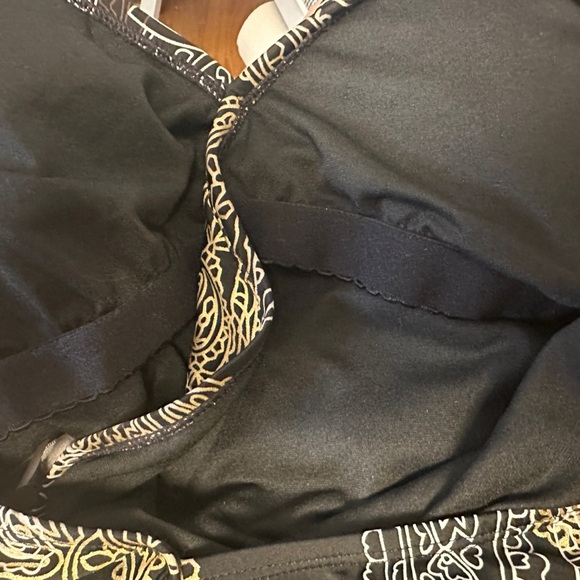 Silhouette Solutions One Piece Figure Flattering Swimsuit black/gold size 12 - Picture 4 of 7